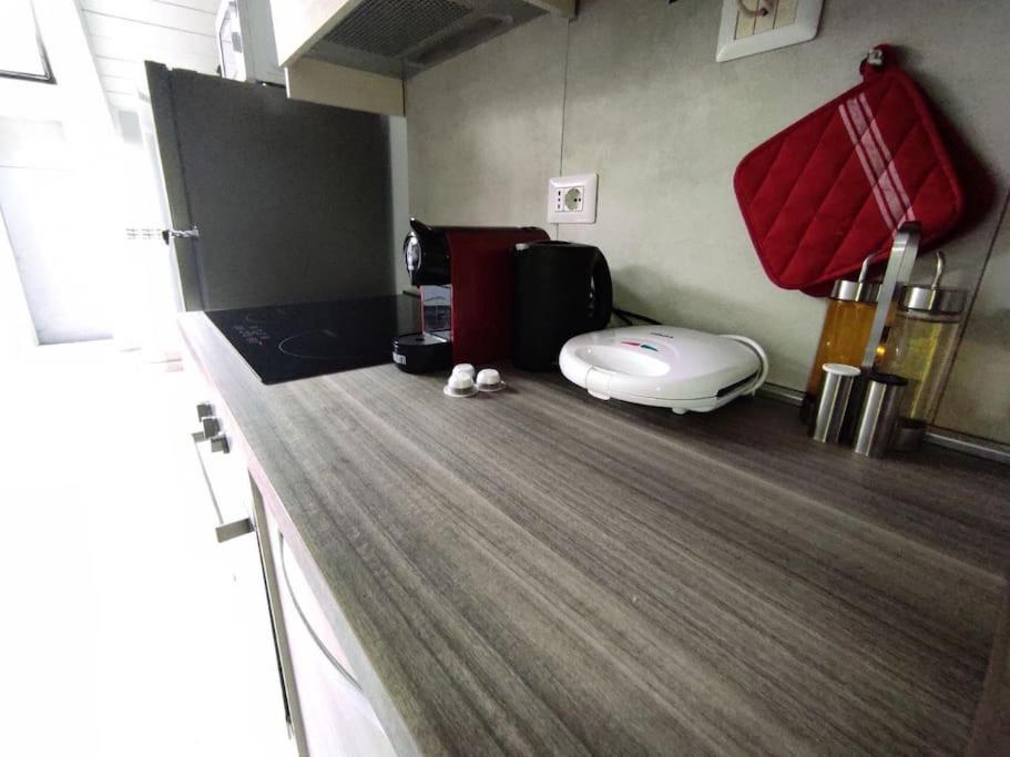 Apartamento Free Parking Tiny House Wifi Netflix 15 Minuti Dal Duomo Milán Exterior foto