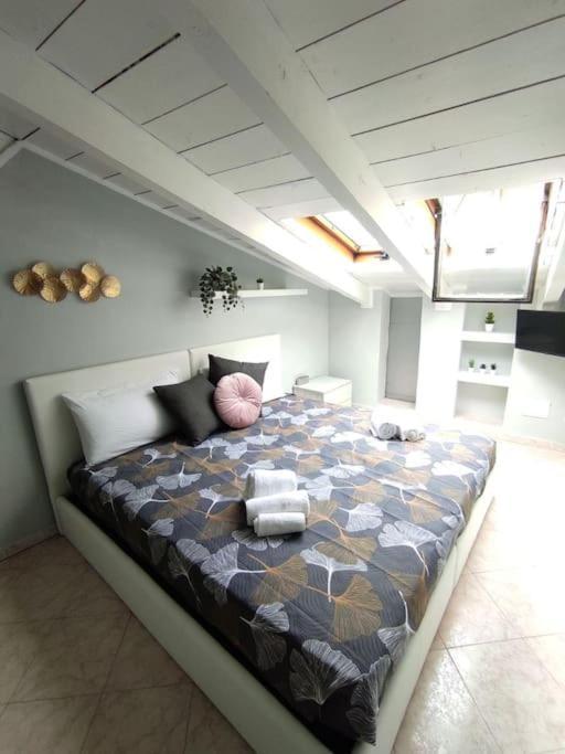 Apartamento Free Parking Tiny House Wifi Netflix 15 Minuti Dal Duomo Milán Exterior foto