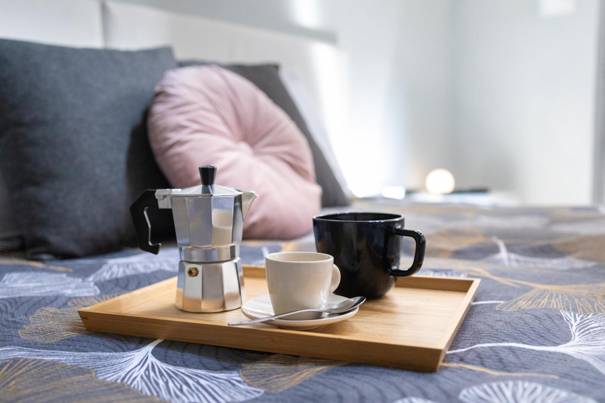 Apartamento Free Parking Tiny House Wifi Netflix 15 Minuti Dal Duomo Milán Exterior foto
