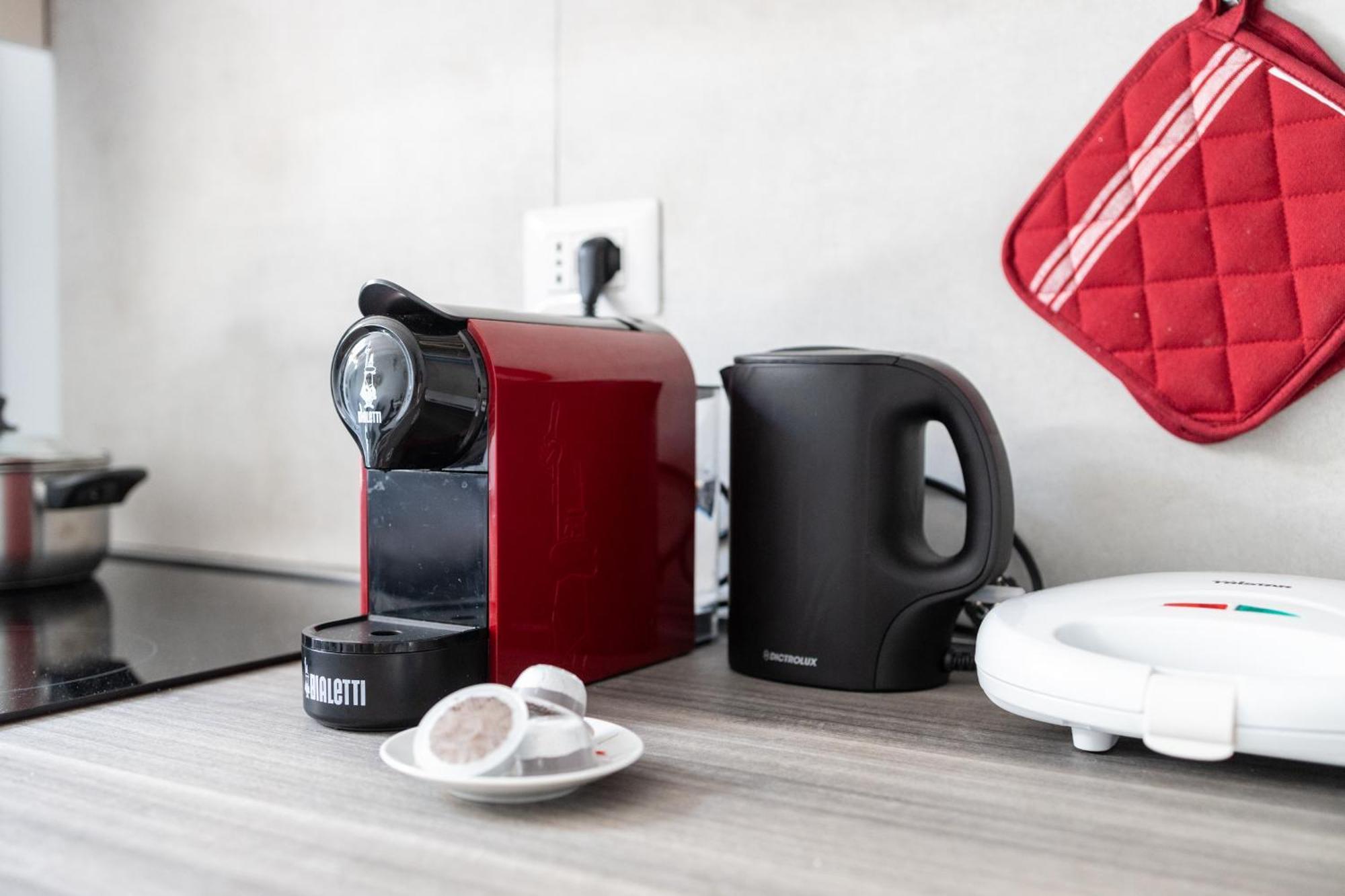 Apartamento Free Parking Tiny House Wifi Netflix 15 Minuti Dal Duomo Milán Exterior foto