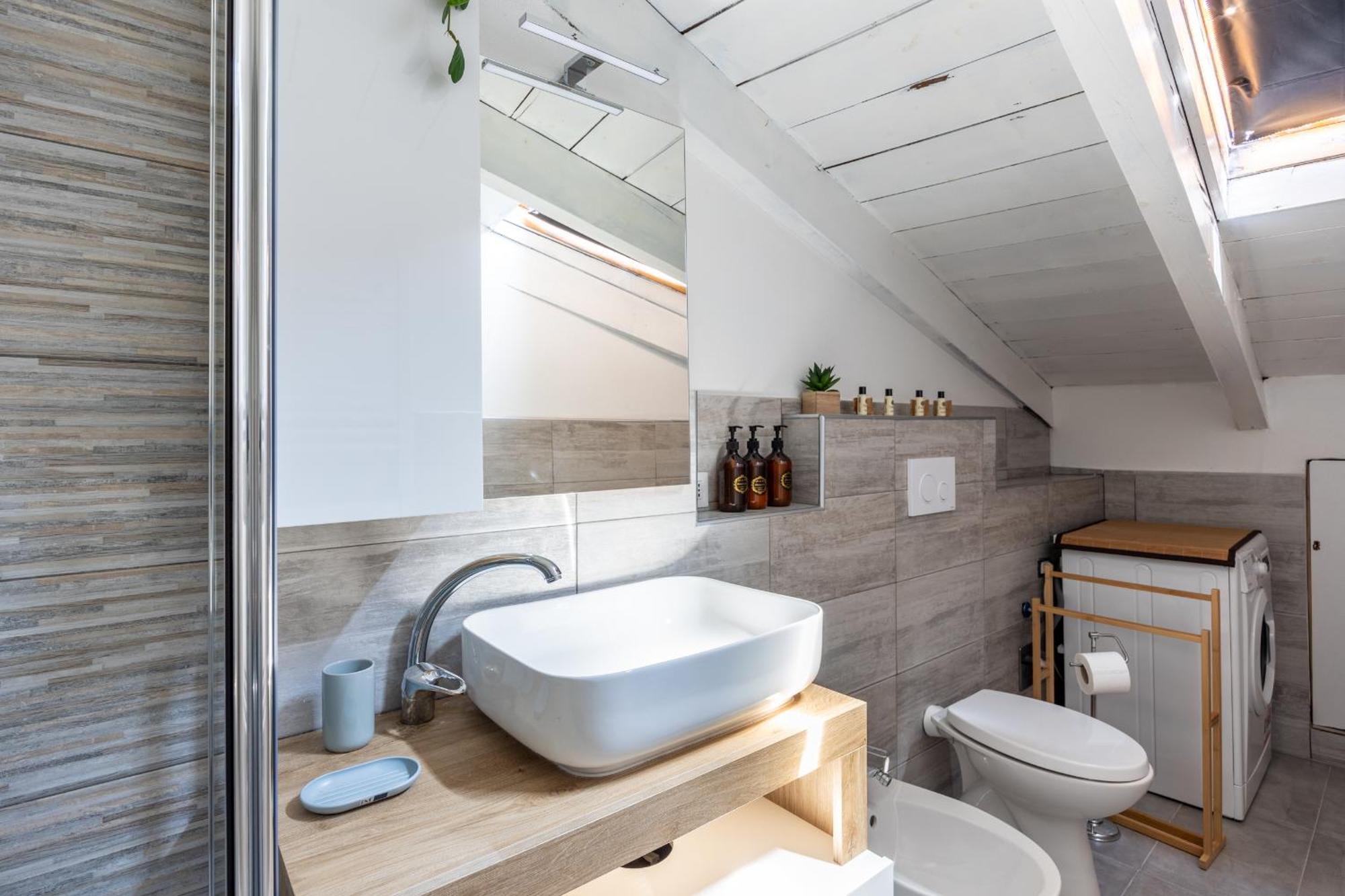 Apartamento Free Parking Tiny House Wifi Netflix 15 Minuti Dal Duomo Milán Exterior foto