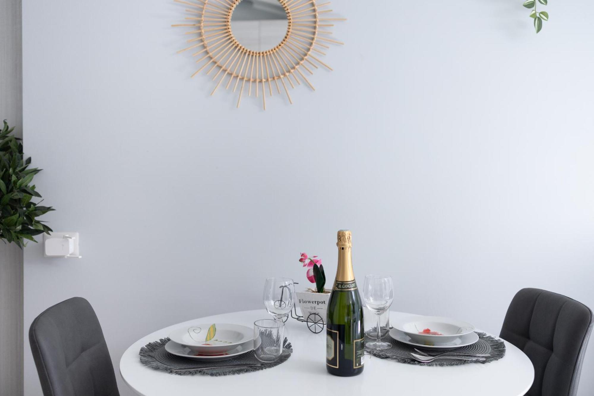 Apartamento Free Parking Tiny House Wifi Netflix 15 Minuti Dal Duomo Milán Exterior foto